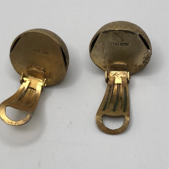 Brushed Gold Tone Spherical shape Clip on Earrings. VTG Italy - Picture 5 of 6